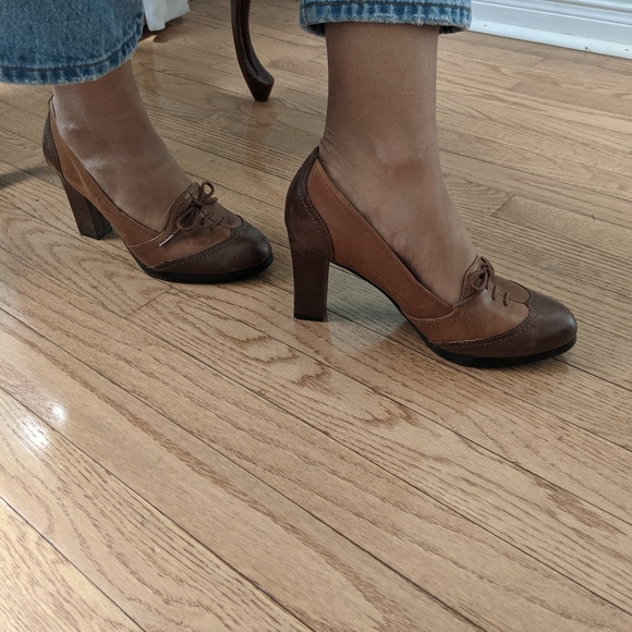 Heeled brown broughs - Picture 3 of 4